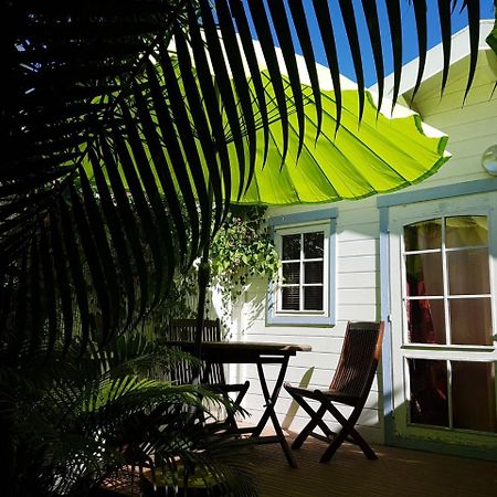 Bungalow Meuble Pres Du Lagon Ла-Салін-ле-Бен Екстер'єр фото